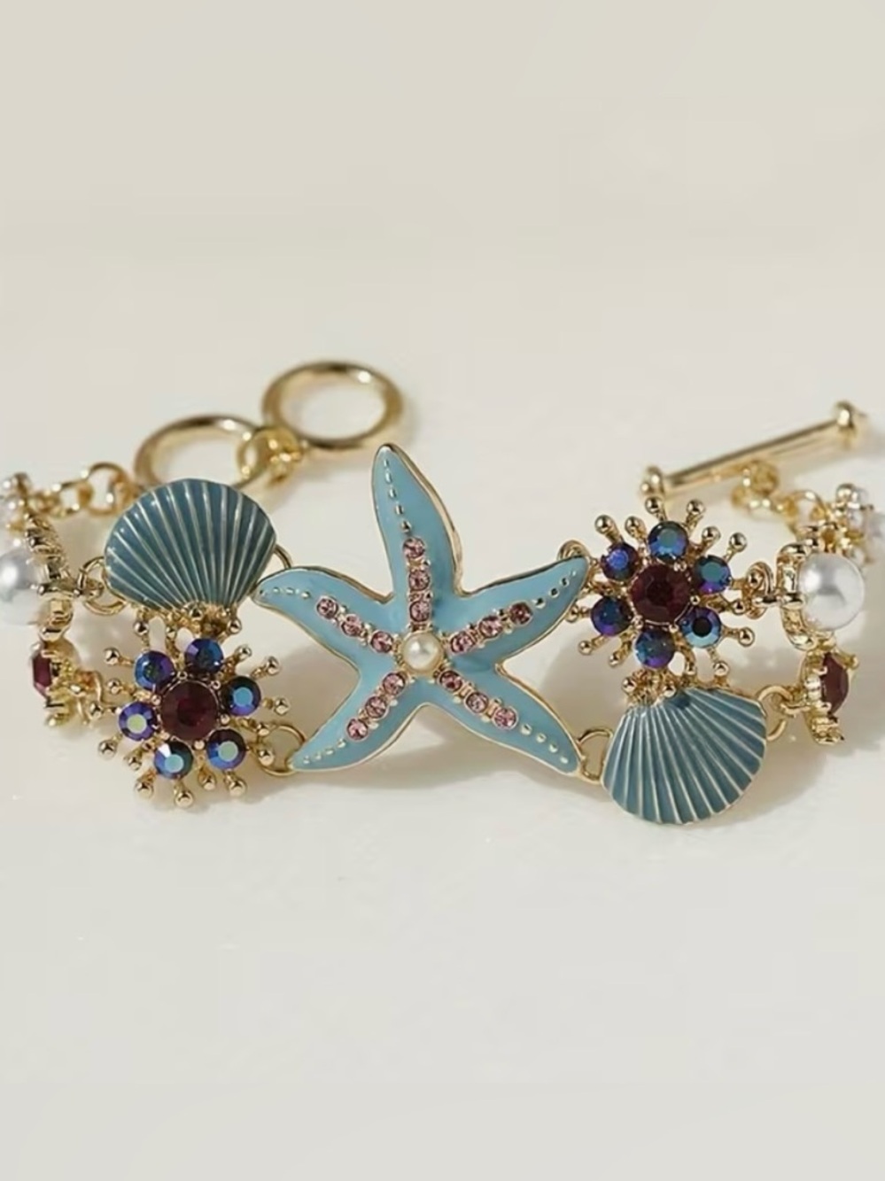 💙 Betsey Johnson Stunning Seashell statement bracelet💙